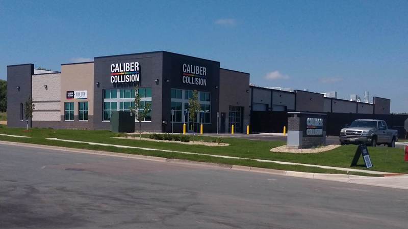 Caliber Collision - Maple Grove, MN Image