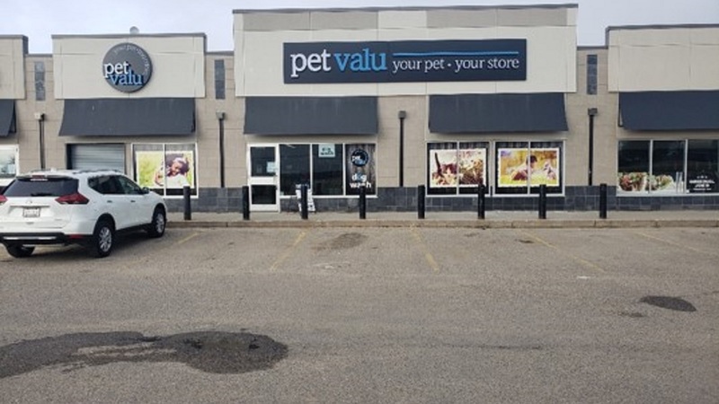 Pet Valu - Edson Mall Image